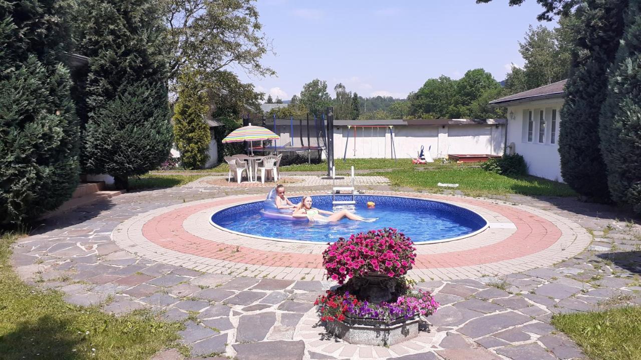 Resort Chribska Apartmany Adri Екстер'єр фото