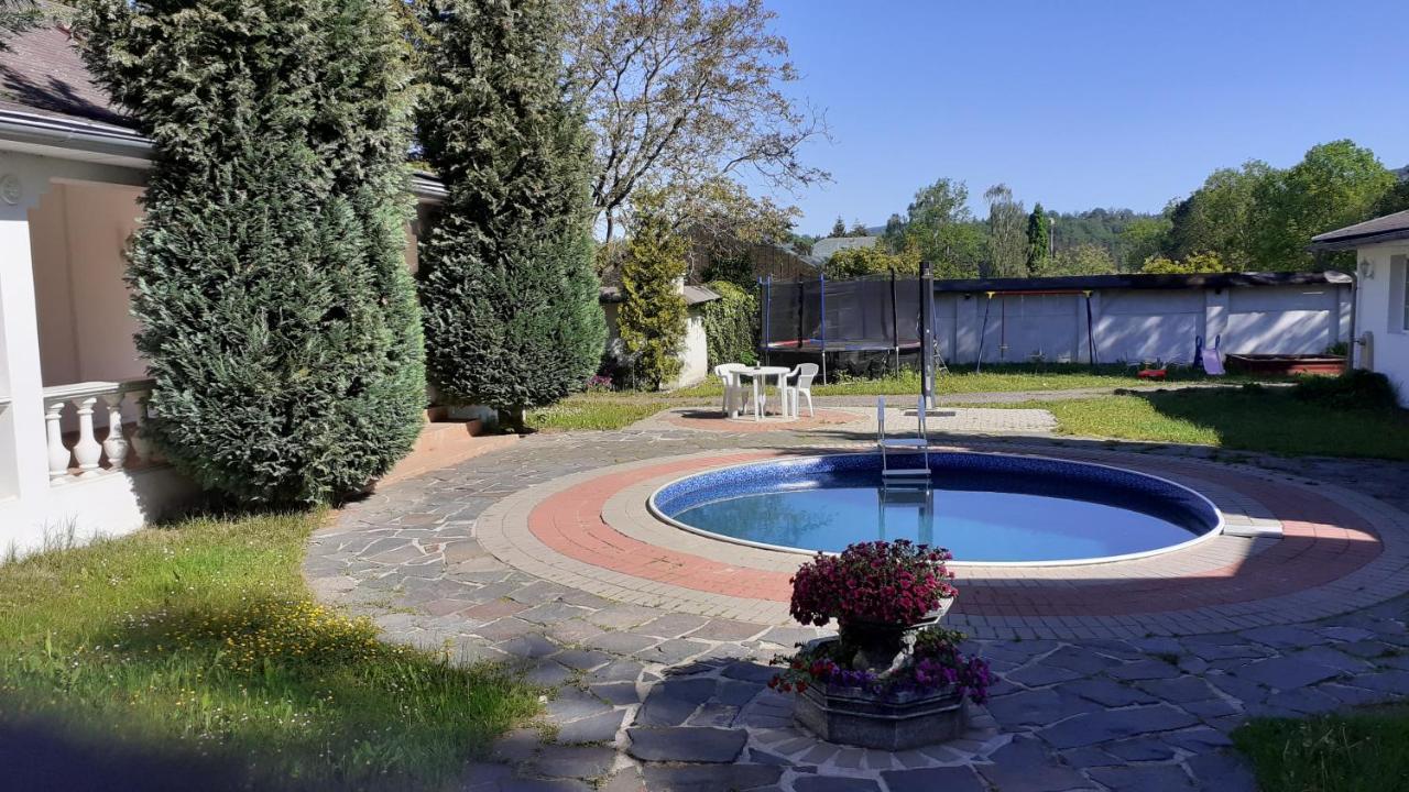 Resort Chribska Apartmany Adri Екстер'єр фото