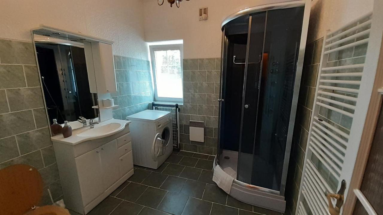 Resort Chribska Apartmany Adri Екстер'єр фото